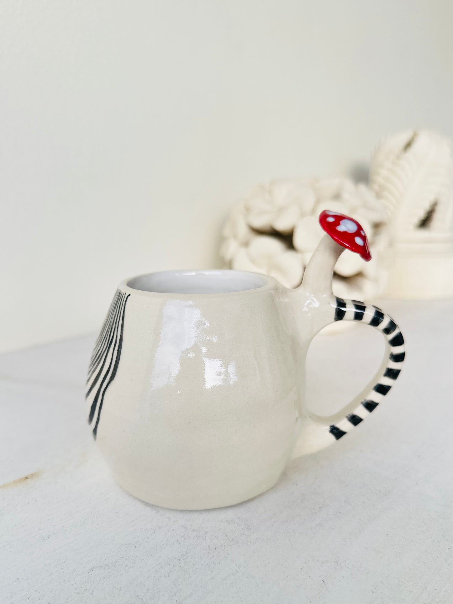 SWIRL WHITE MUSHROOM MUG | White Mug with Mushroom on Handle and Black Swirl